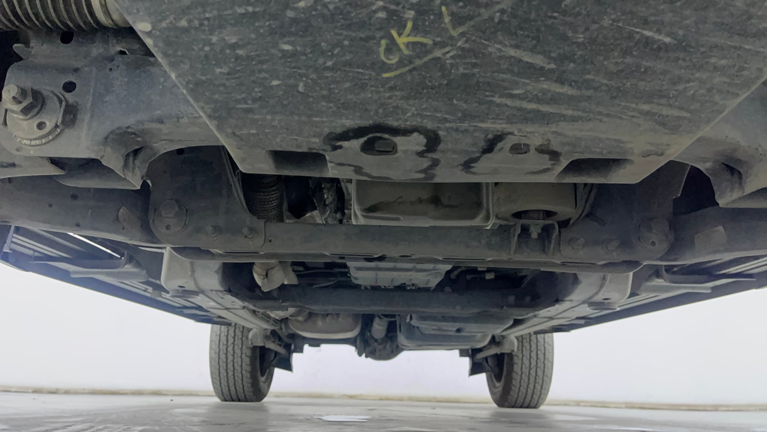 Used 2026 Mahindra Thar Roxx AX7 L Diesel AT 2WD Diesel Automatic extra FRONT LEFT UNDERBODY VIEW