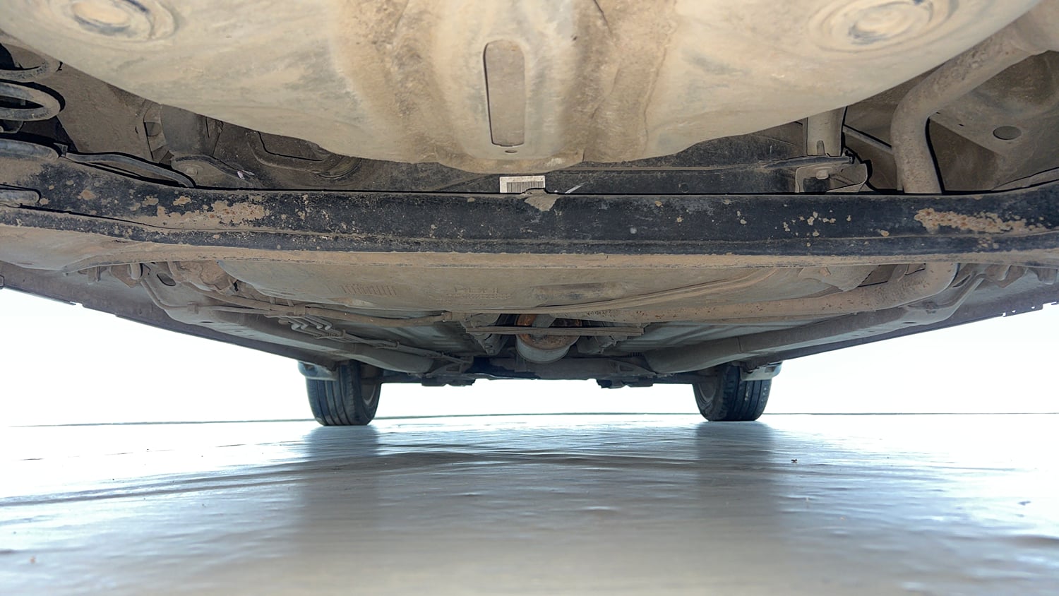 Used 2016 Maruti Suzuki Baleno Alpha 1.2 Petrol Manual extra REAR UNDERBODY VIEW (TAKEN FROM REAR)