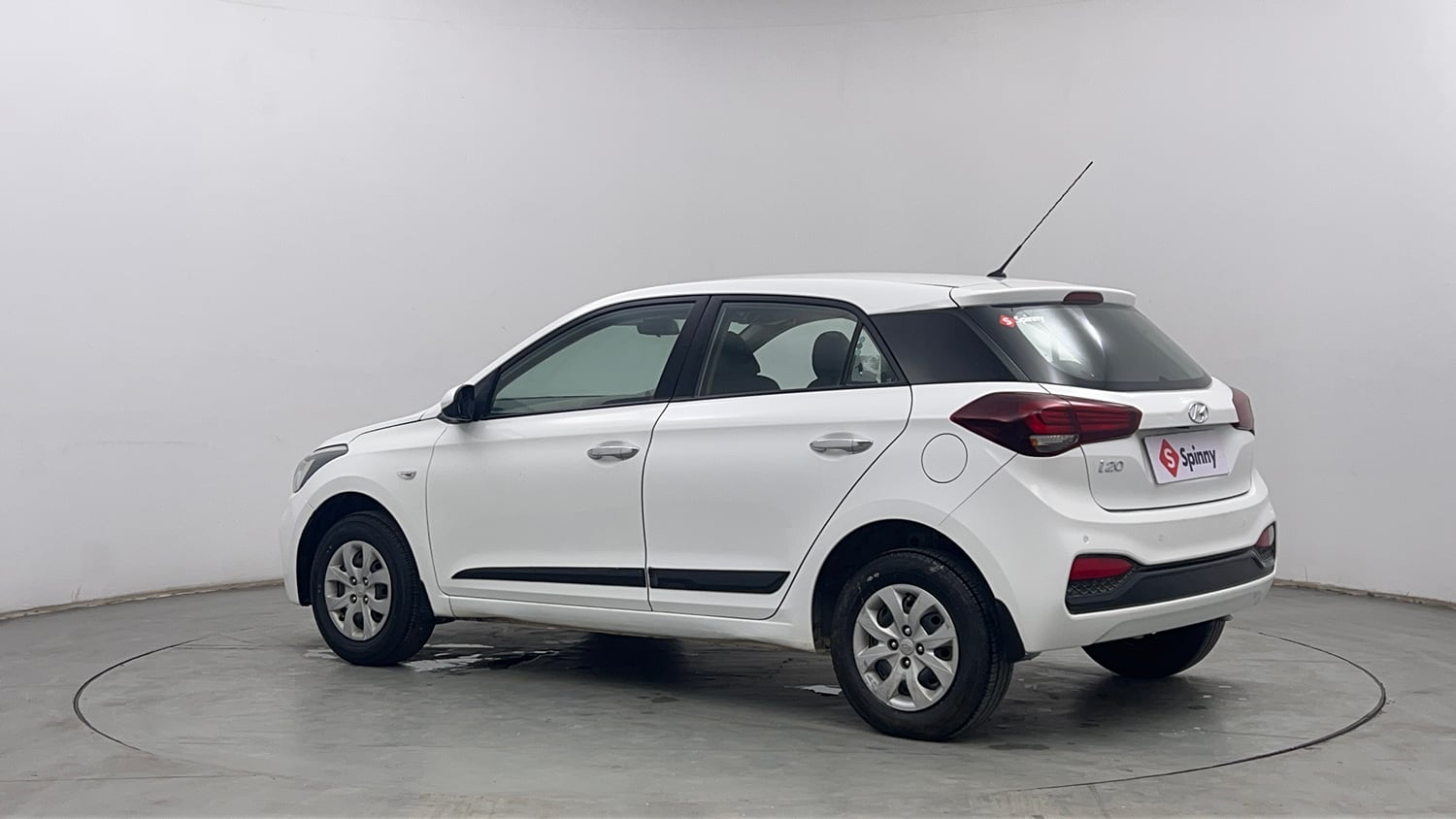 Used 2019 Hyundai Elite i20 Magna Plus 1.2 Petrol Manual exterior LEFT REAR CORNER VIEW