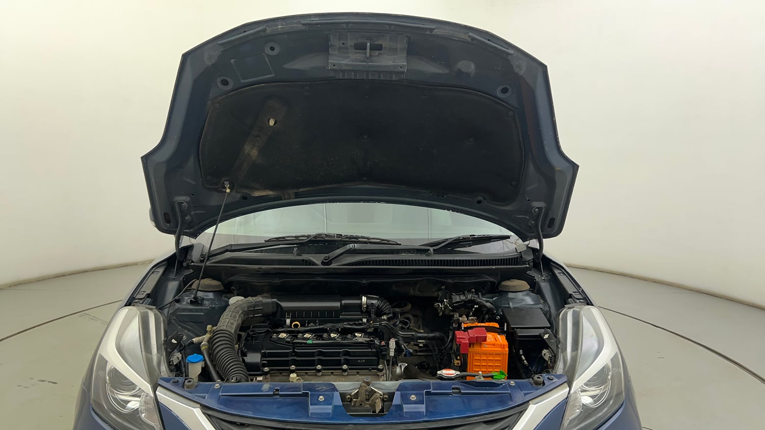 Used 2020 Maruti Suzuki Baleno Alpha Petrol Manual engine ENGINE & BONNET OPEN FRONT VIEW