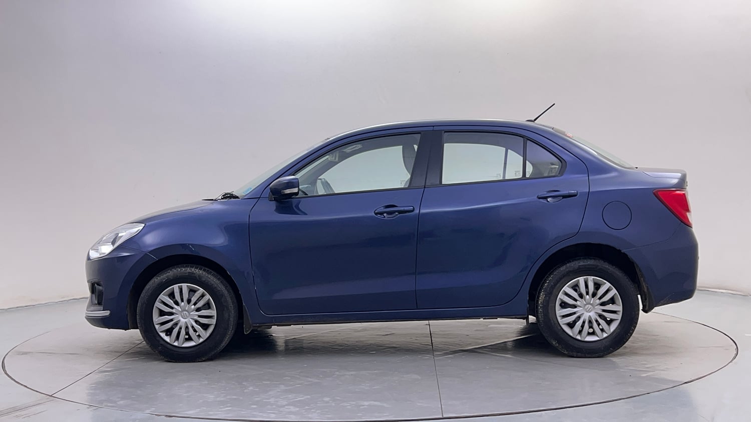 Used 2017 Maruti Suzuki Dzire VXi AMT Petrol Automatic exterior LEFT SIDE VIEW