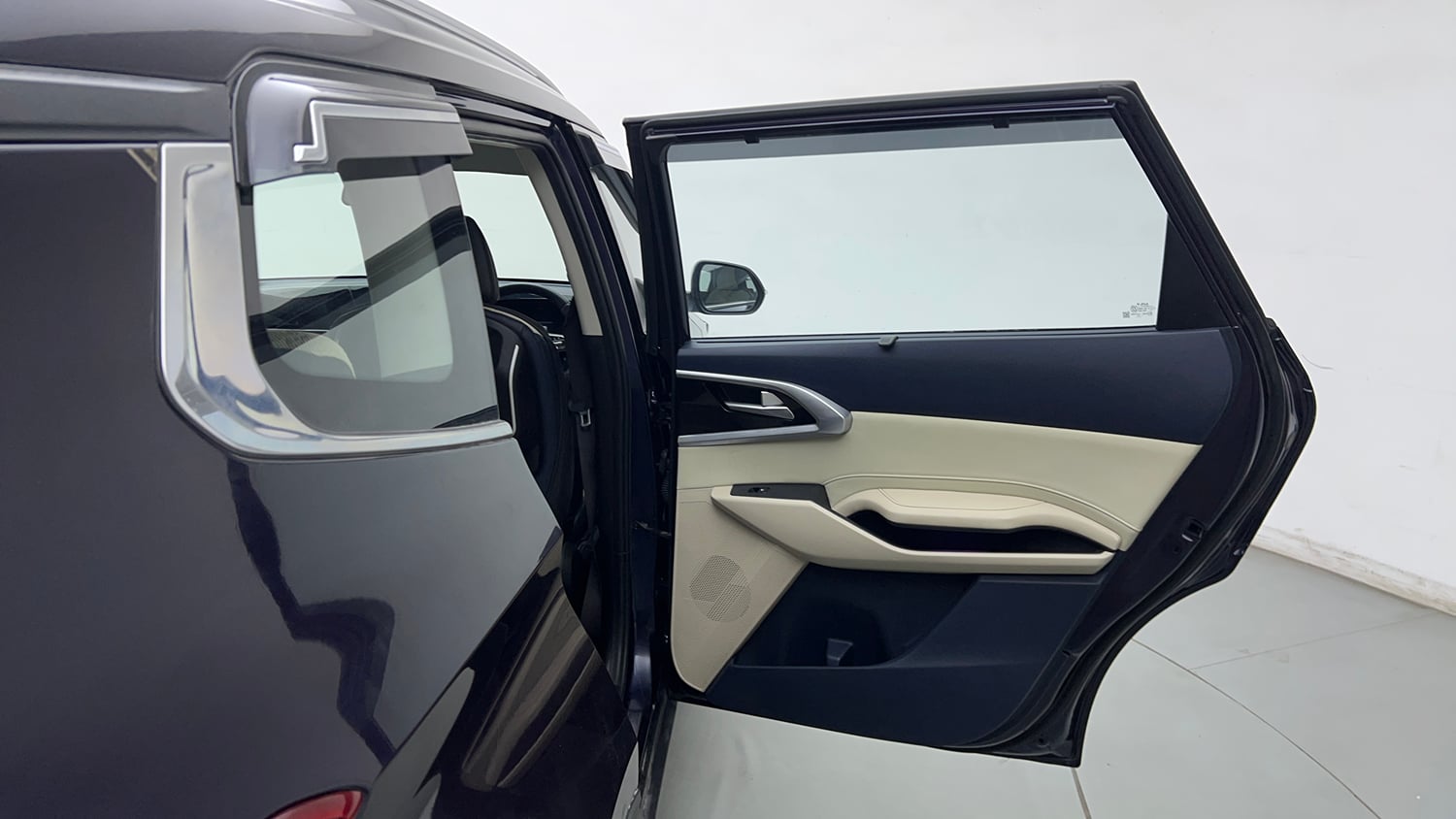 Used 2022 Kia Carens Luxury 1.4 Petrol 7 STR Petrol Manual interior RIGHT REAR DOOR OPEN VIEW
