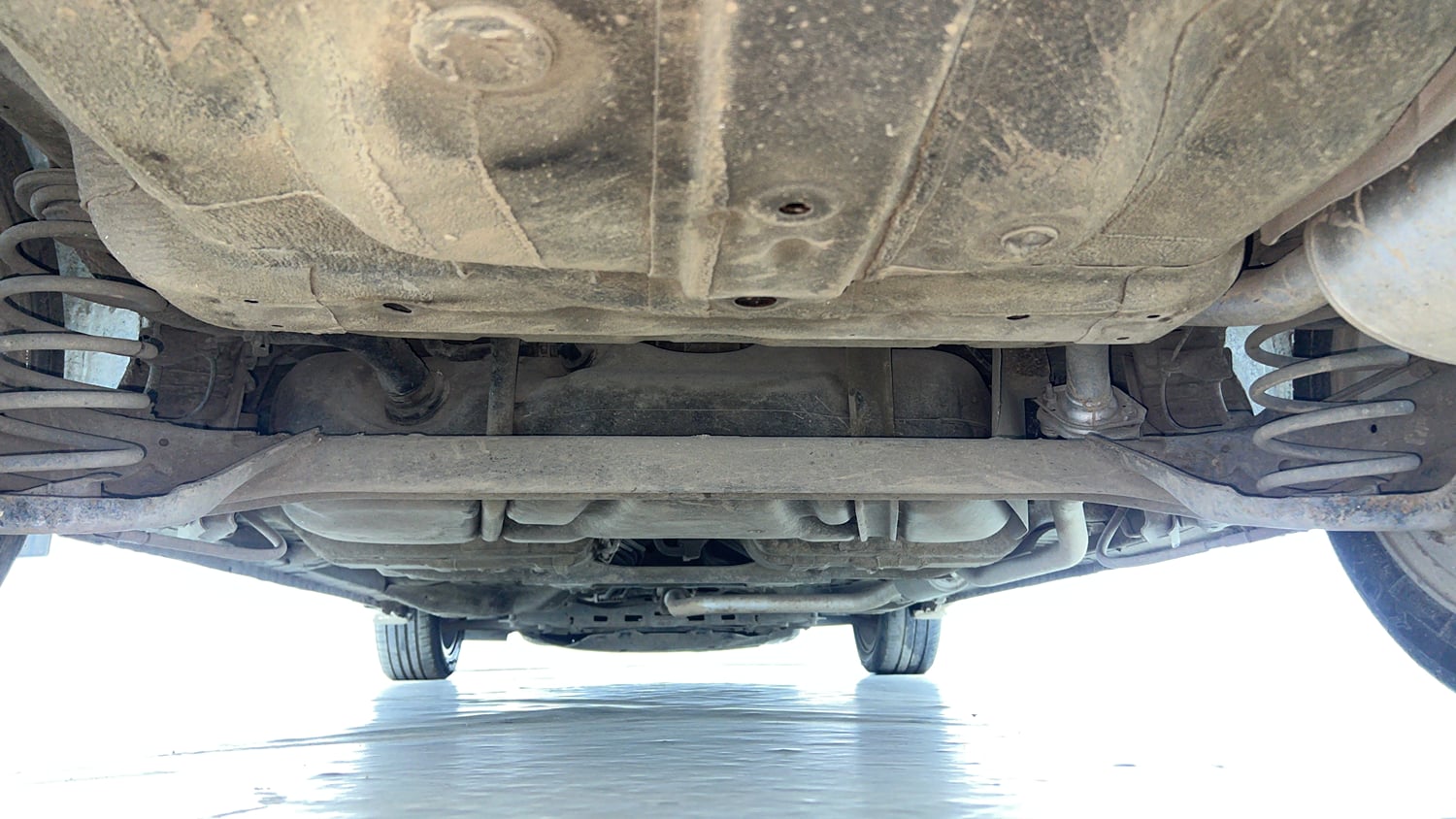 Used 2017 Honda City ZX CVT Petrol Petrol Automatic extra REAR UNDERBODY VIEW (TAKEN FROM REAR)