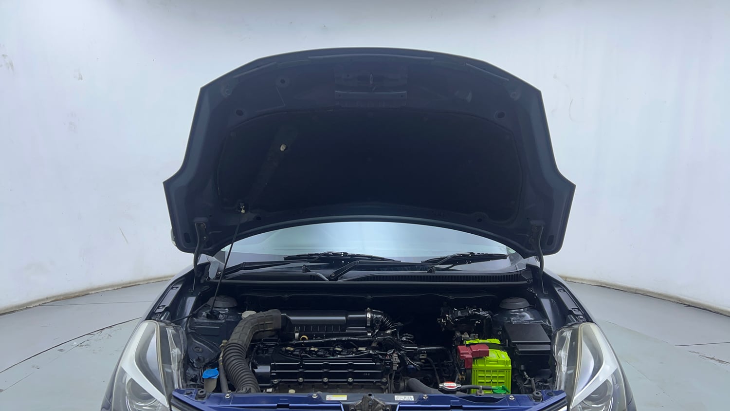 Used 2018 Maruti Suzuki Baleno Alpha 1.2 Petrol Manual engine ENGINE & BONNET OPEN FRONT VIEW