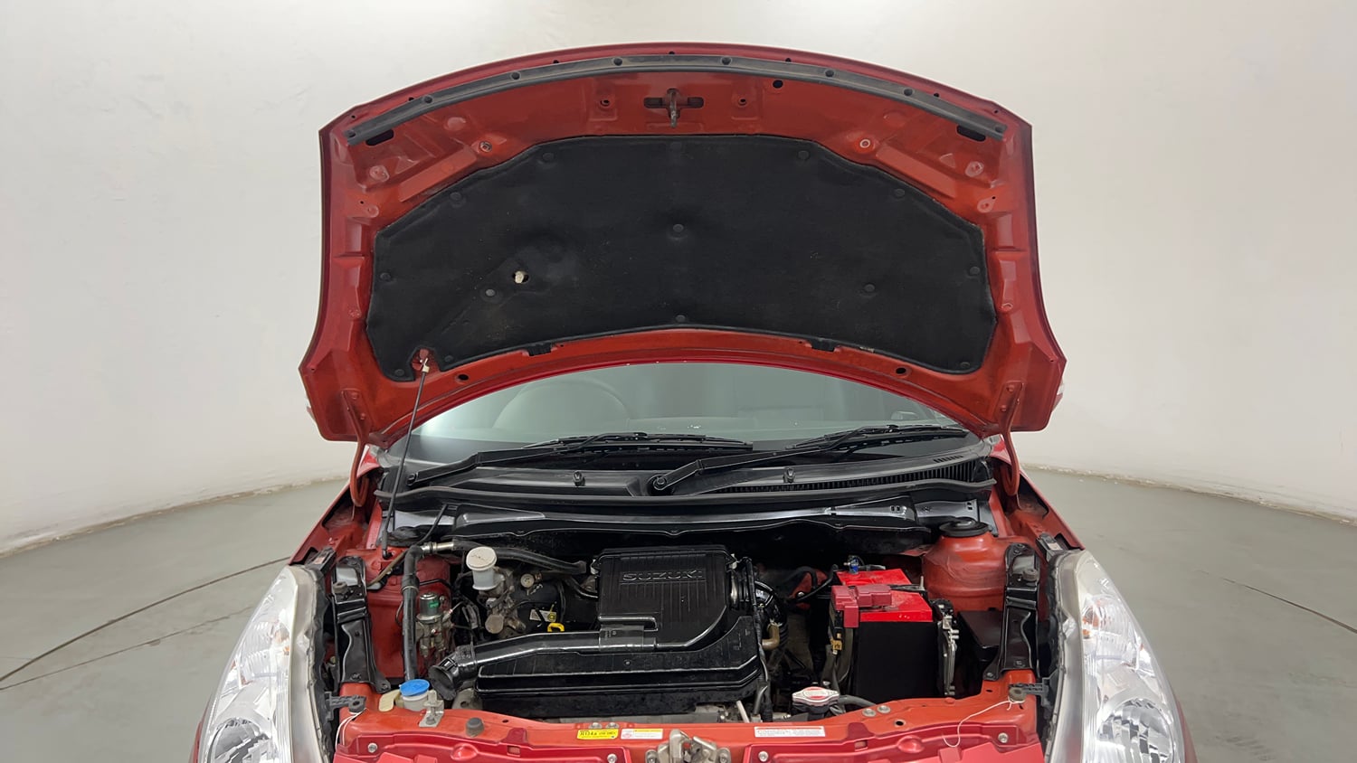 Used 2014 Maruti Suzuki Swift VXi Petrol Manual engine ENGINE & BONNET OPEN FRONT VIEW