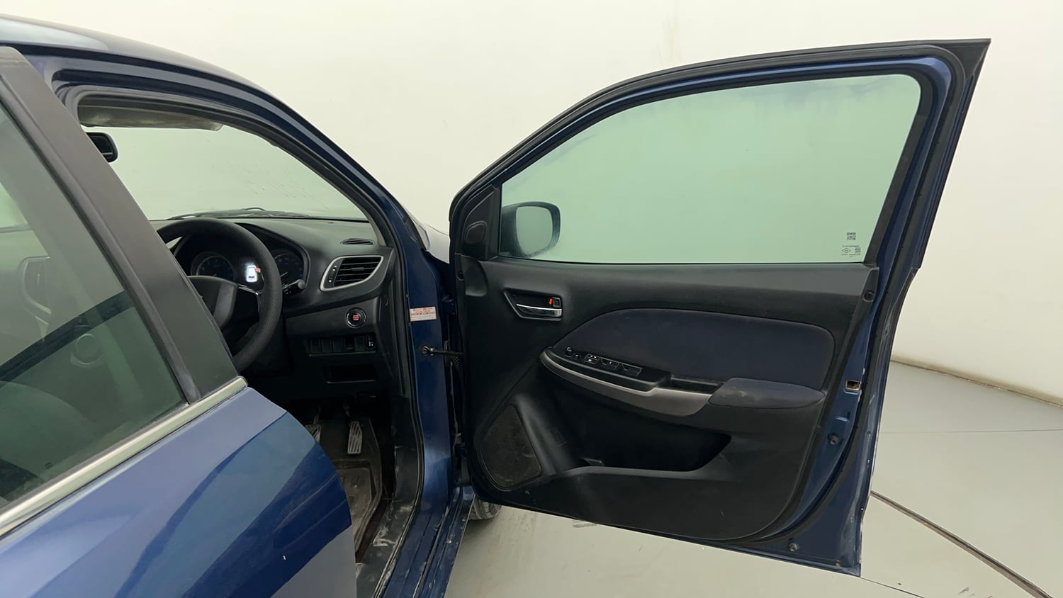 Used 2020 Maruti Suzuki Baleno Alpha Petrol Manual interior RIGHT FRONT DOOR OPEN VIEW