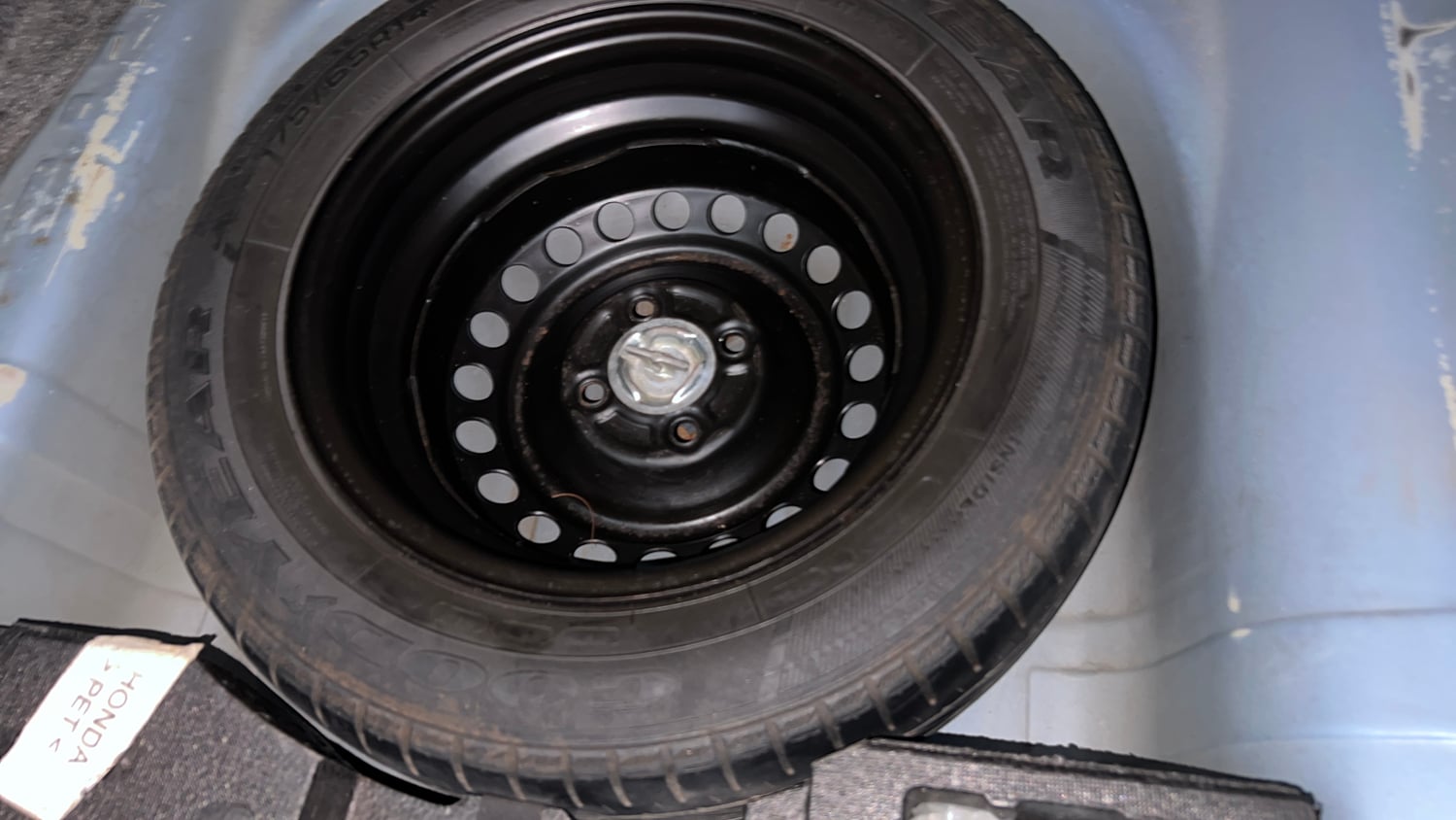 Used 2013 Honda Amaze 1.2 VX AT i-VTEC Petrol Automatic tyres SPARE TYRE VIEW