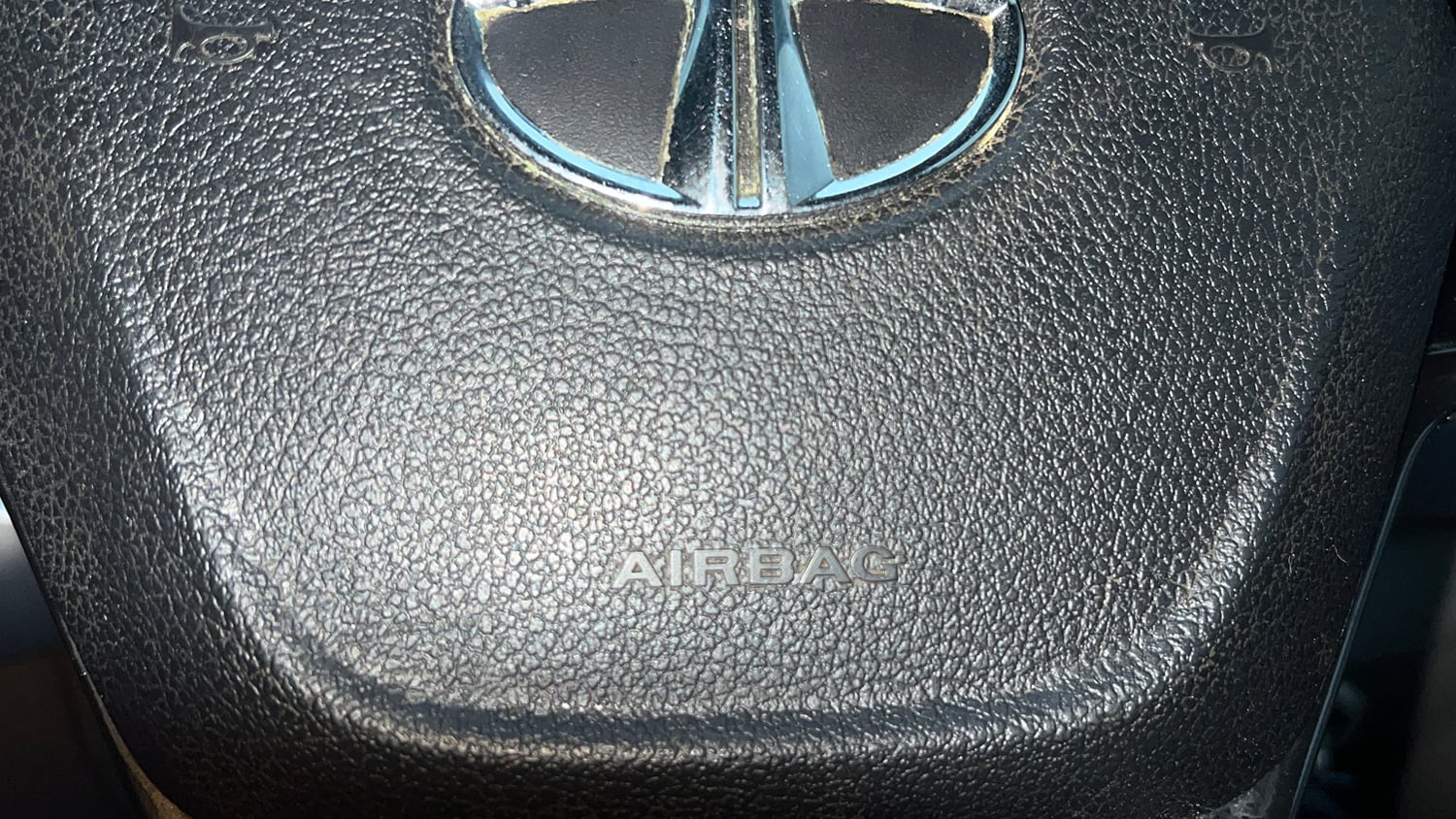 Used 2019 Tata Nexon XMA Petrol Petrol Automatic top_features Airbags