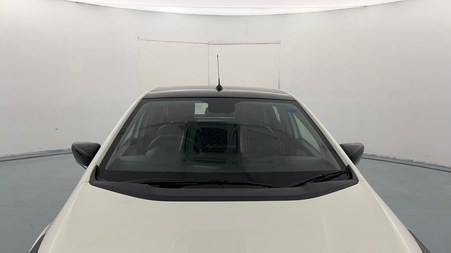 Used 2021 Tata Altroz XZ Plus i-Turbo Petrol Petrol Manual exterior FRONT WINDSHIELD VIEW