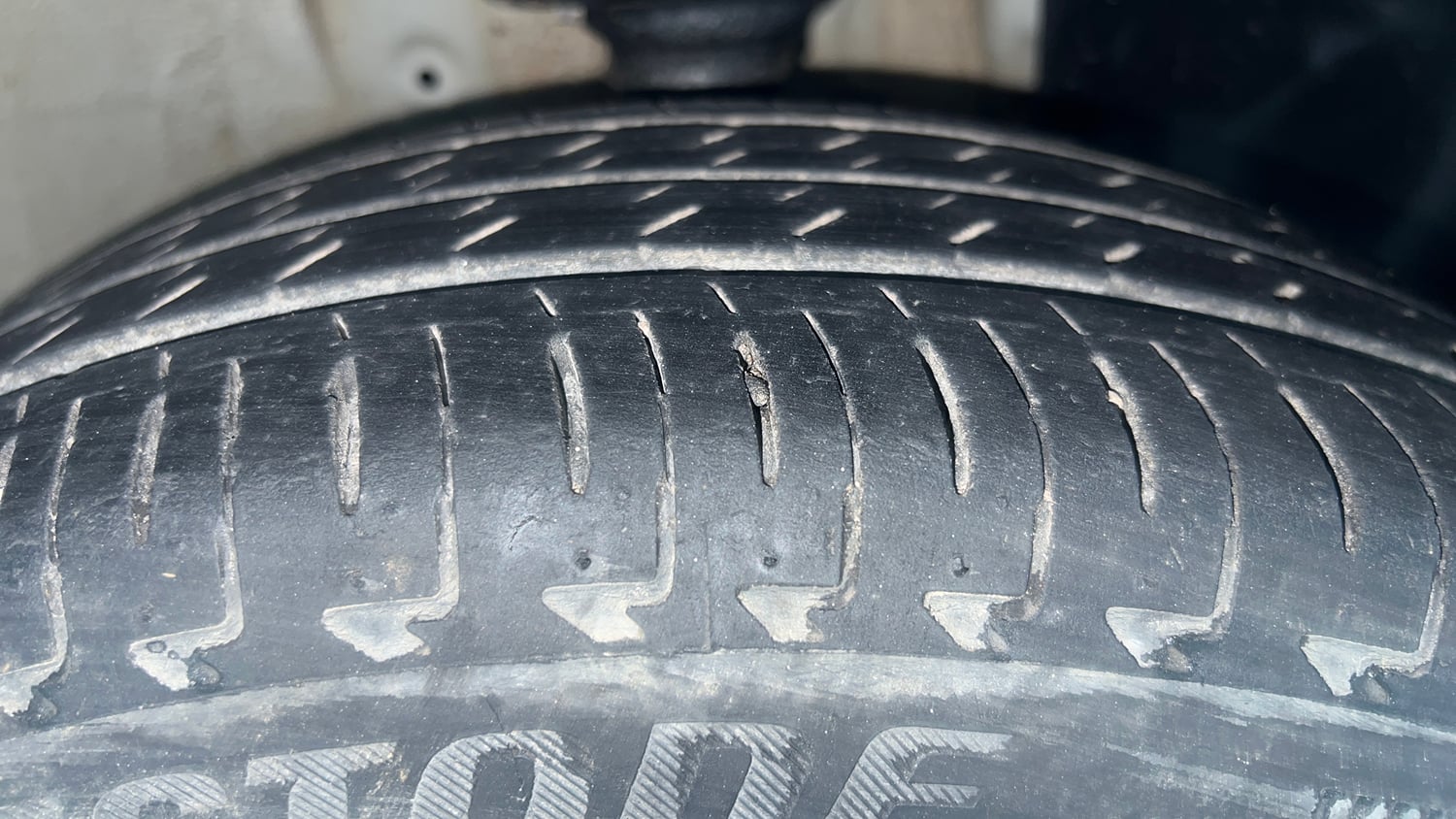 Used 2024 Maruti Suzuki Ignis Sigma 1.2 MT Petrol Manual tyres RIGHT FRONT TYRE TREAD VIEW