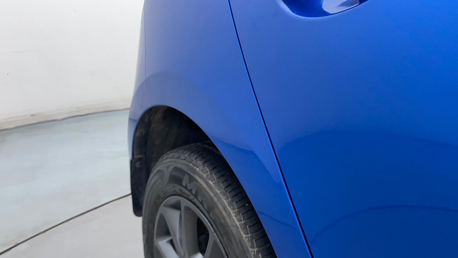 Used 2019 Hyundai Elite i20 Sportz Plus 1.2 CVT Petrol Automatic dents MINOR SCRATCH