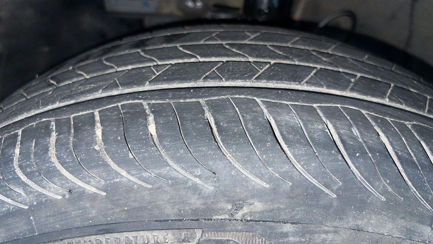 Used 2019 hyundai Venue S 1.0 AT Turbo Petrol Petrol Automatic tyres LEFT FRONT TYRE TREAD VIEW