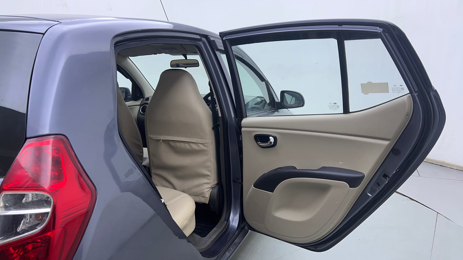 Used 2016 Hyundai i10 Sportz 1.1 iRDE2 Petrol Manual interior RIGHT REAR DOOR OPEN VIEW