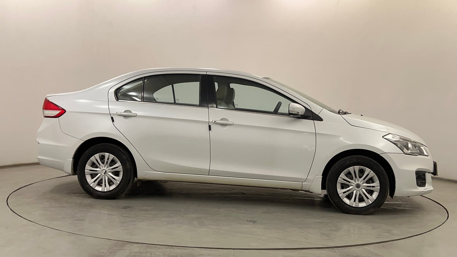 Used 2018 Maruti Suzuki Ciaz Delta 1.4 AT Petrol Automatic exterior RIGHT SIDE VIEW