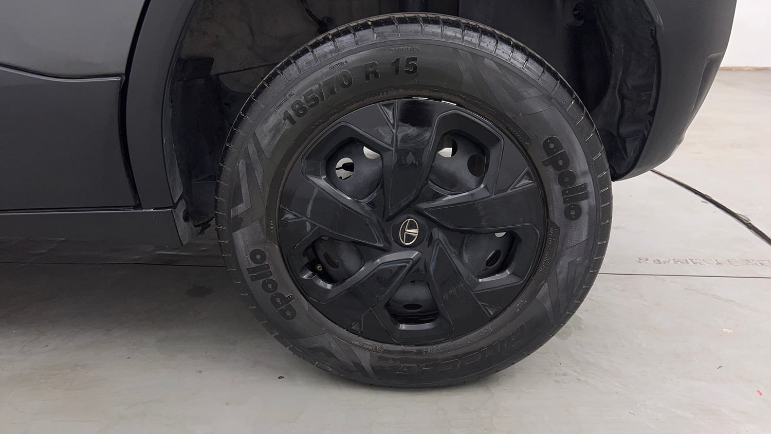 Used 2022 Tata Punch Adventure MT Petrol Manual tyres LEFT REAR TYRE RIM VIEW