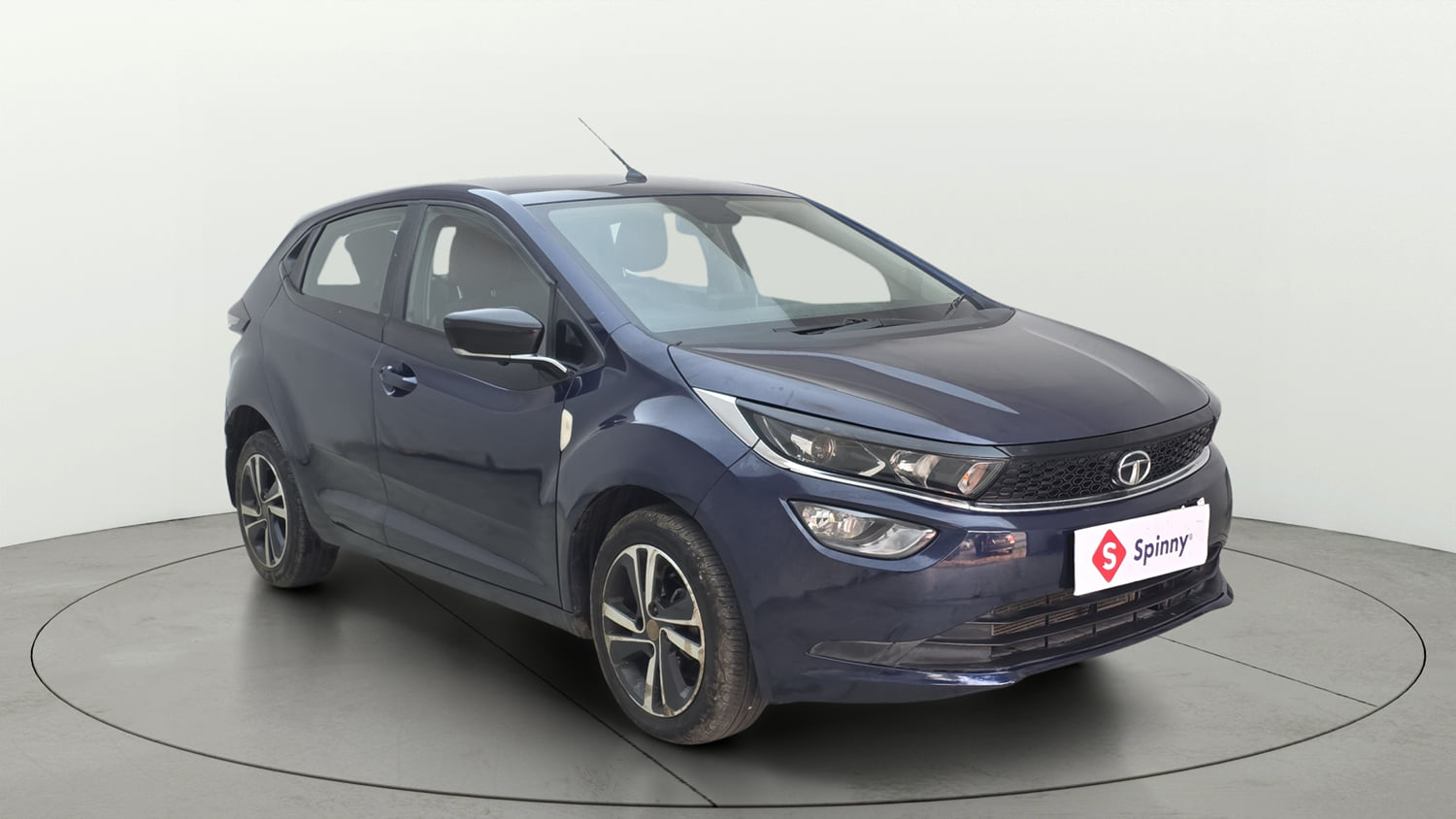 Used 2023 Tata Altroz XZ Diesel Diesel Manual exterior RIGHT FRONT CORNER VIEW