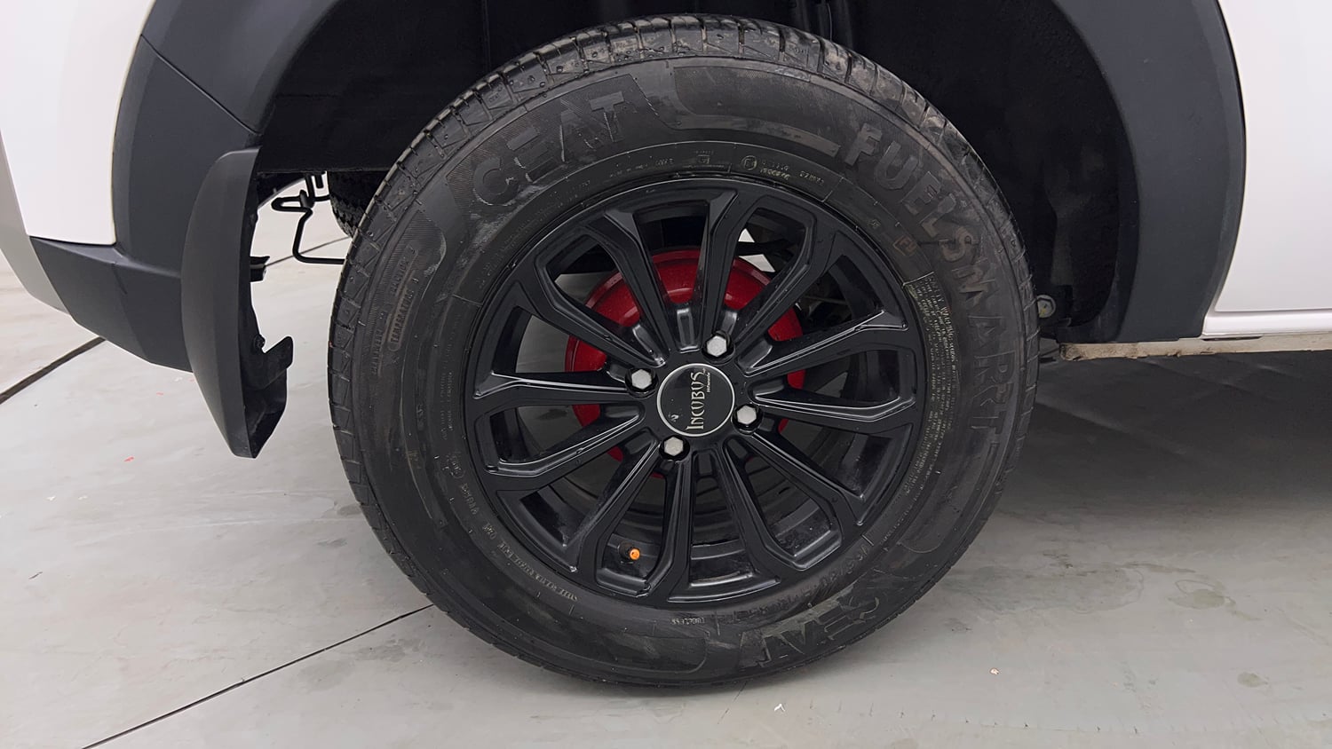 Used 2026 Nissan Gravite Acenta MT Petrol Manual tyres RIGHT REAR TYRE RIM VIEW