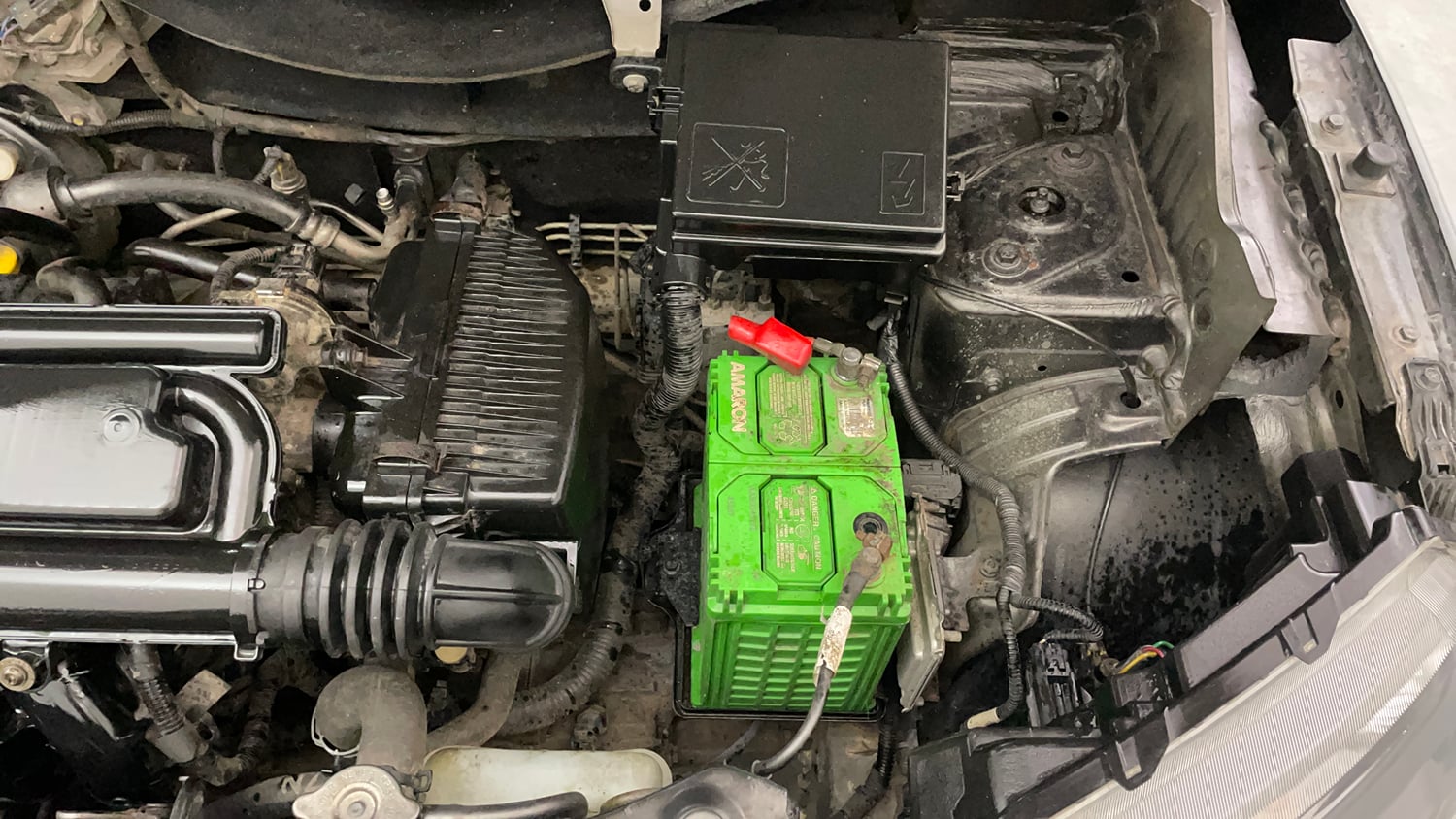Used 2020 Renault Kwid RXT Petrol Manual engine ENGINE LEFT SIDE VIEW