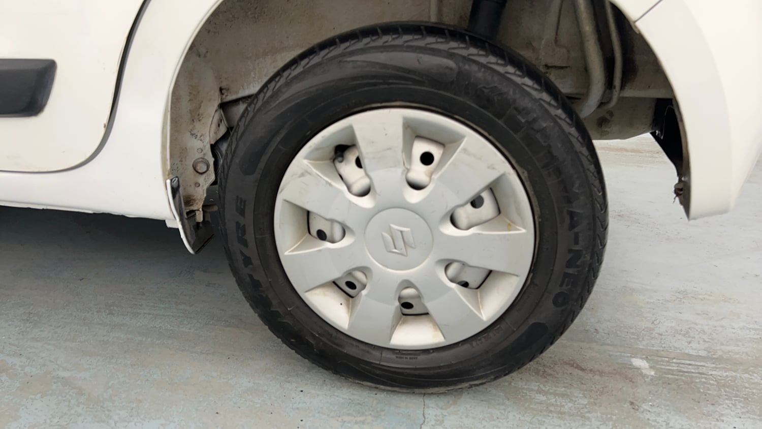 Used 2024 Maruti Suzuki Wagon R LXI 1.0 Petrol Manual tyres LEFT REAR TYRE RIM VIEW