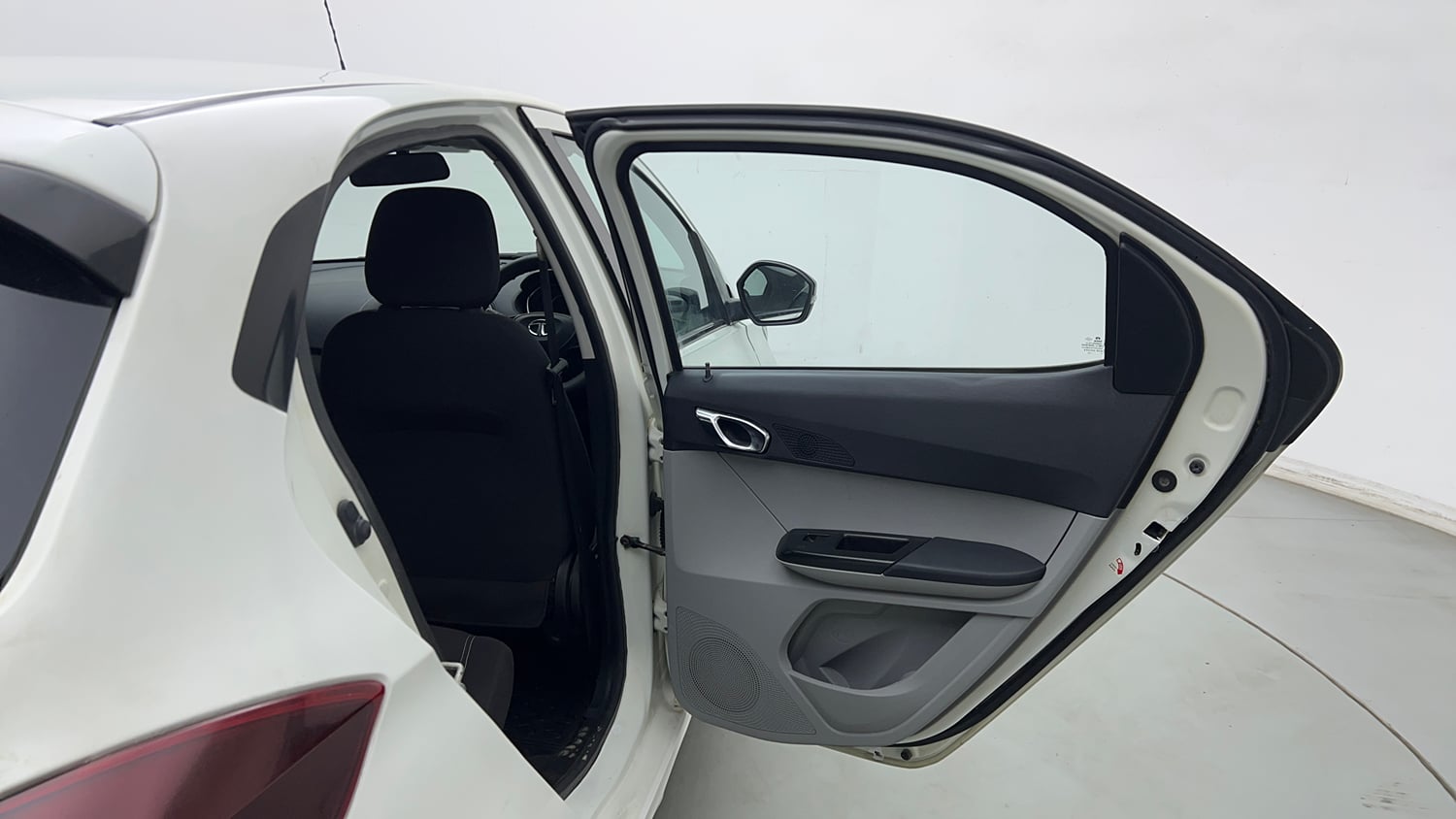 Used 2020 Tata Tiago XZA Plus Petrol Automatic interior RIGHT REAR DOOR OPEN VIEW