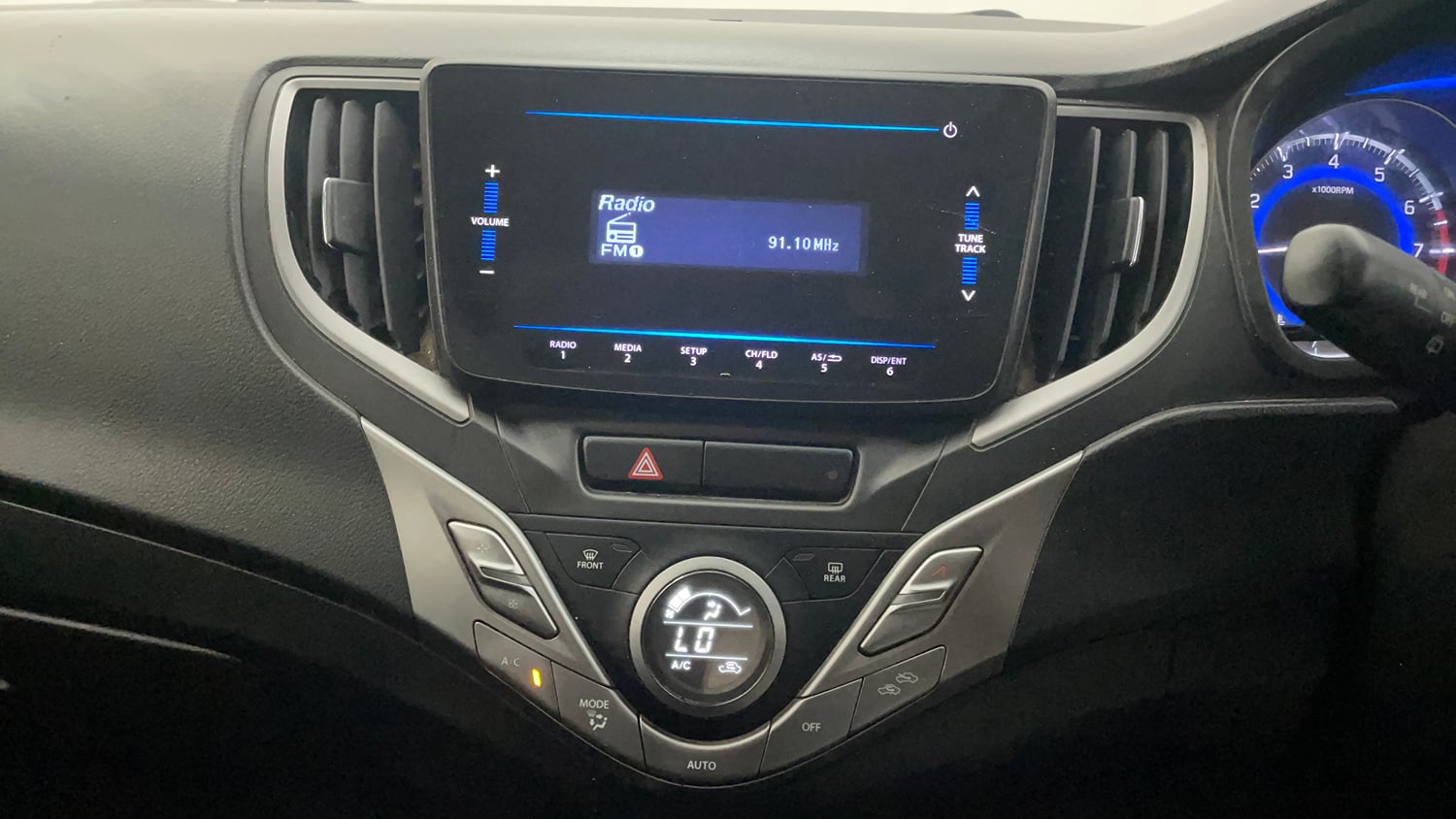 Used 2019 Maruti Suzuki Baleno Delta Petrol Manual top_features Integrated (in-dash) music system