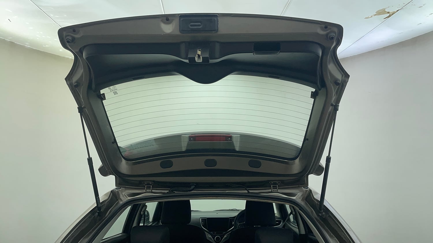 Used 2019 Maruti Suzuki Baleno Delta Petrol Manual interior DICKY DOOR OPEN VIEW