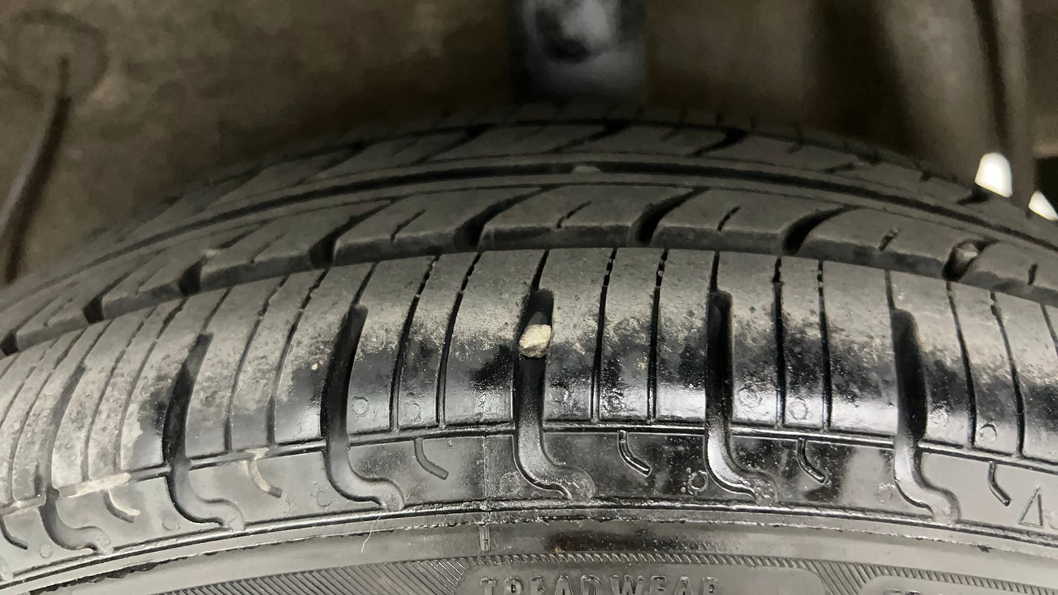 Used 2017 Maruti Suzuki Celerio ZXi Opt Petrol Manual tyres LEFT REAR TYRE TREAD VIEW
