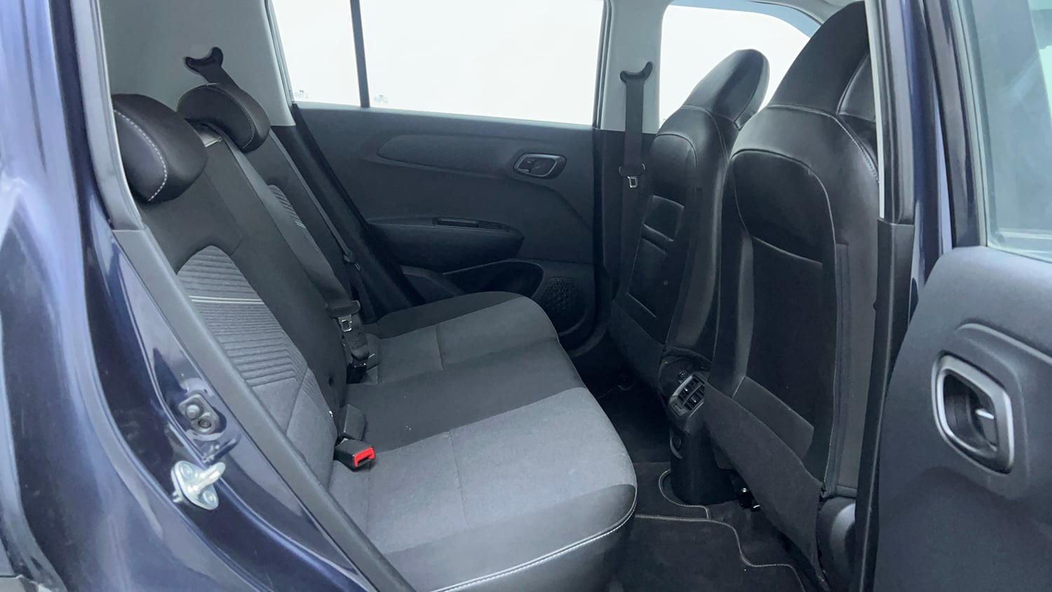 Used 2023 Hyundai Exter SX (O) 1.2 AMT Petrol Automatic interior RIGHT SIDE REAR DOOR CABIN VIEW