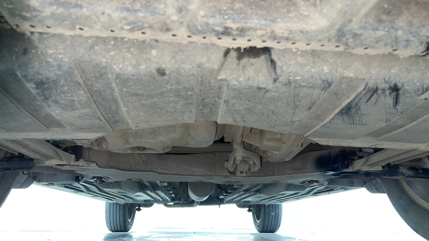 Used 2023 Maruti Suzuki Grand Vitara Alpha Plus Intelligent Hybrid eCVT Hybrid Automatic extra FRONT LEFT UNDERBODY VIEW