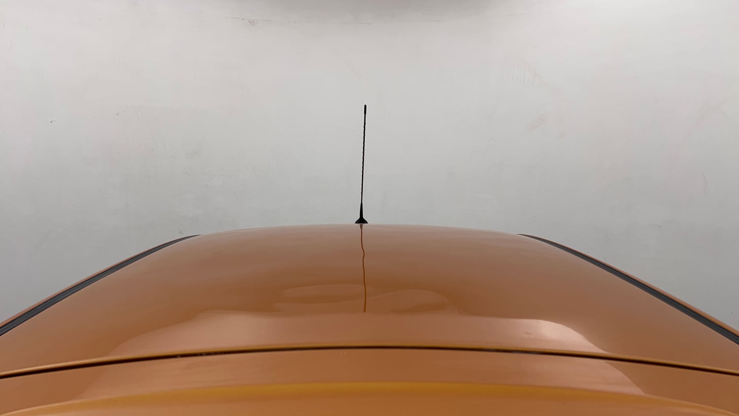 Used 2016 Tata Tiago Revotron XZ Petrol Manual exterior EXTERIOR ROOF VIEW