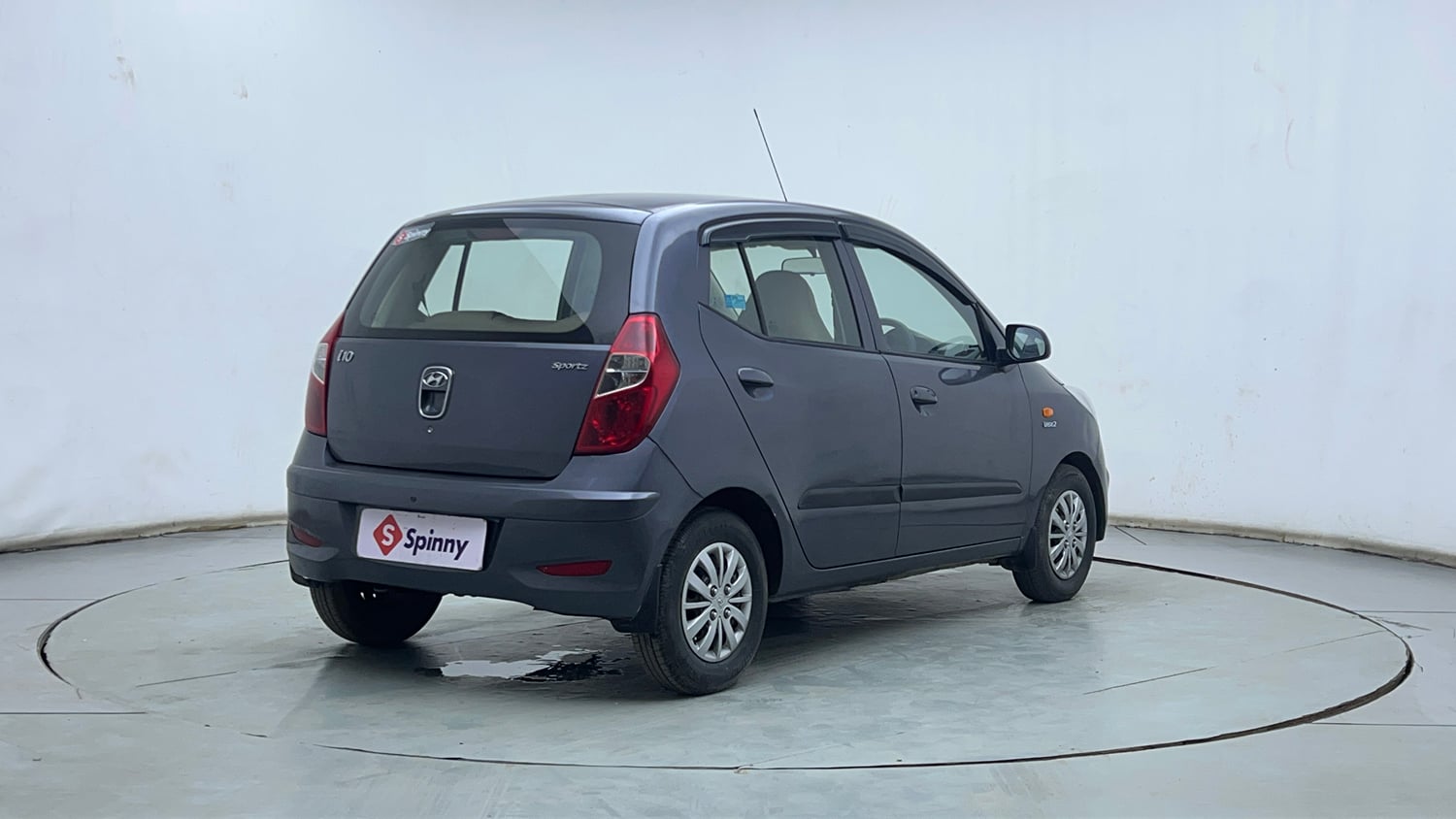 Used 2016 Hyundai i10 Sportz 1.1 iRDE2 Petrol Manual exterior RIGHT REAR CORNER VIEW