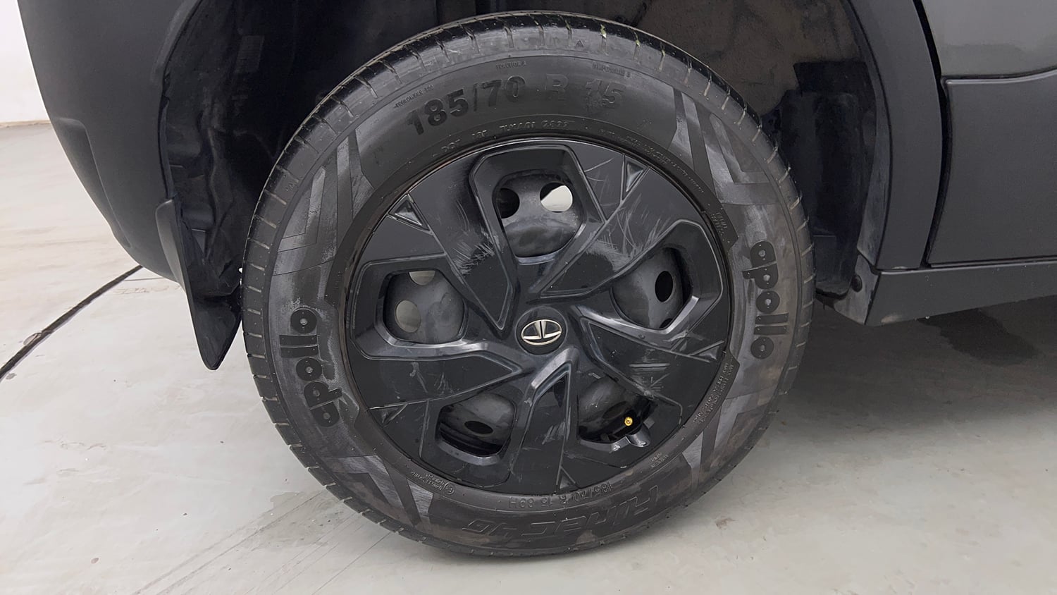 Used 2022 Tata Punch Adventure MT Petrol Manual tyres RIGHT REAR TYRE RIM VIEW