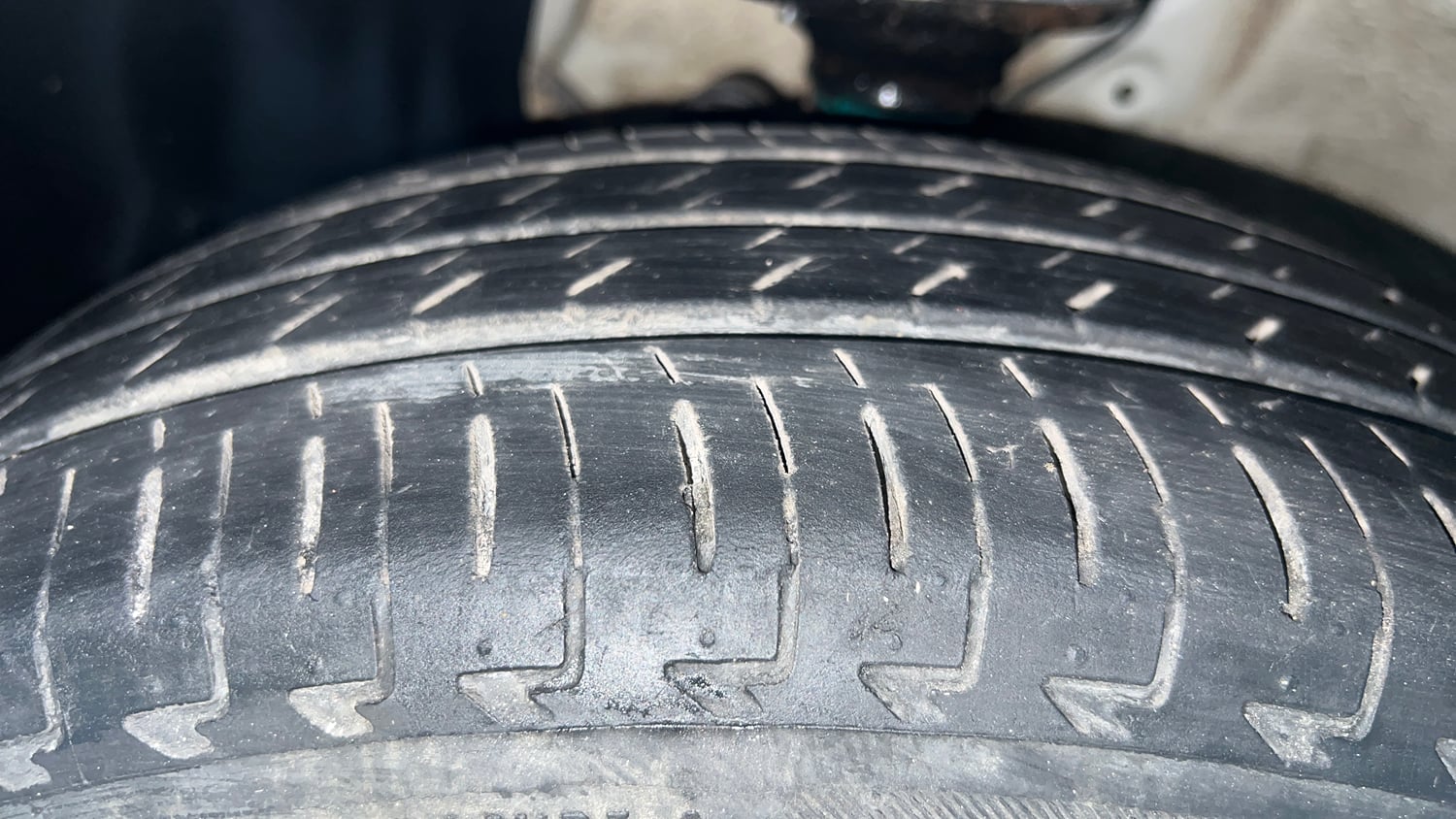 Used 2024 Maruti Suzuki Ignis Sigma 1.2 MT Petrol Manual tyres LEFT FRONT TYRE TREAD VIEW