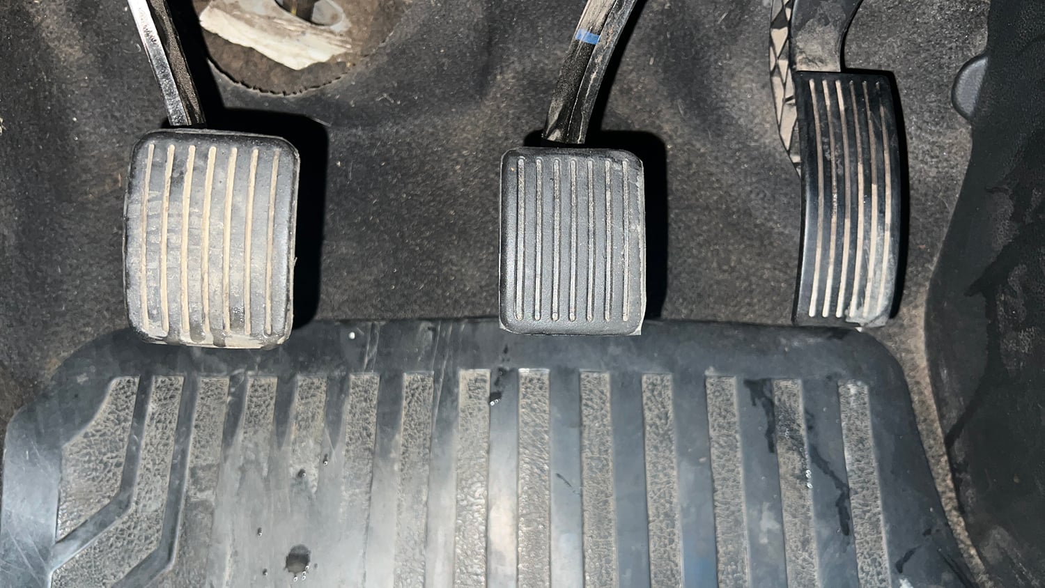 Used 2016 Hyundai Xcent S 1.2 Petrol Manual interior PEDALS VIEW