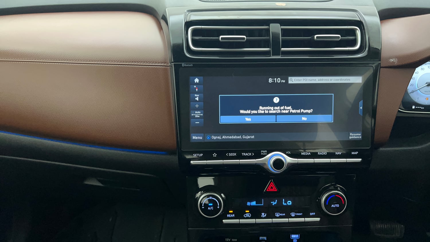 Used 2024 Hyundai Alcazar Signature (O) 7 STR 1.5 Petrol DCT Petrol Automatic interior MUSIC SYSTEM & AC CONTROL VIEW
