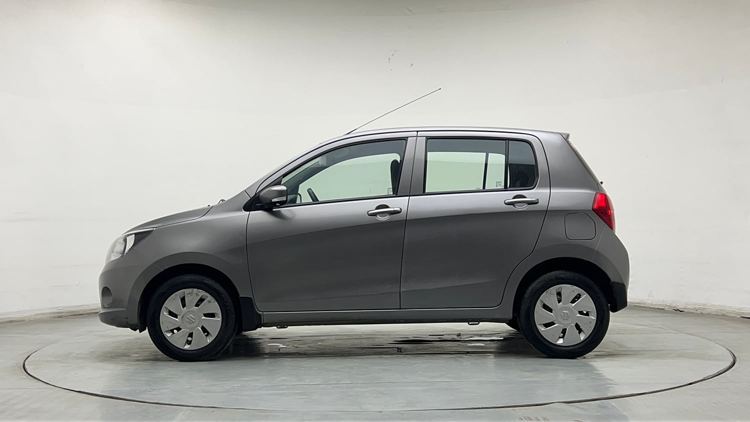 Used 2016 Maruti Suzuki Celerio ZXi AMT Petrol Automatic exterior LEFT SIDE VIEW