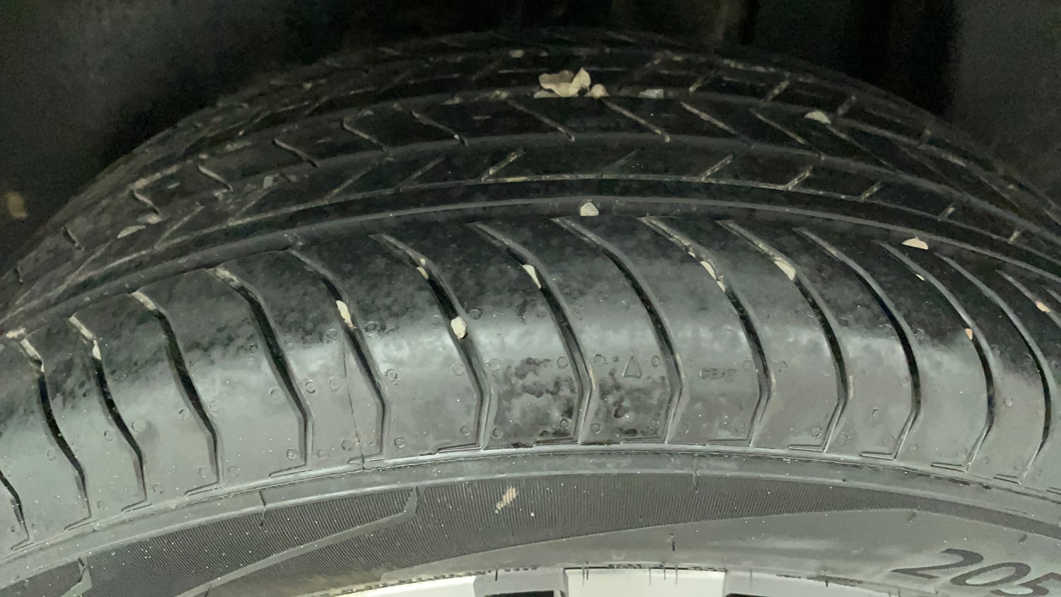 Used 2026 Skoda Kylaq Prestige+ 1.0 TSI AT Petrol Automatic tyres LEFT REAR TYRE TREAD VIEW