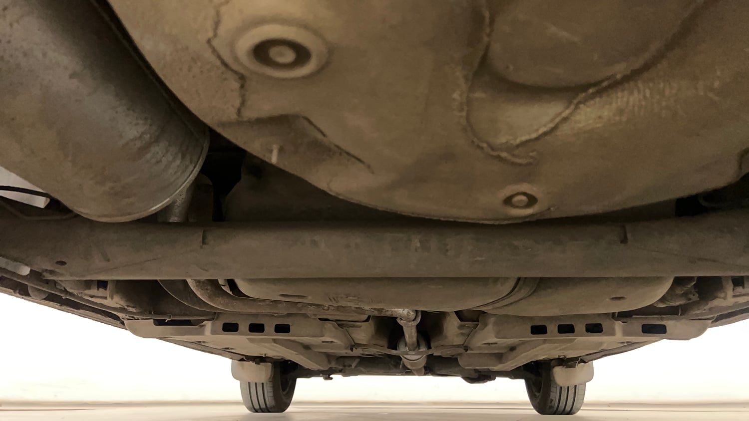 Used 2018 Volkswagen Ameo Comfortline 1.2L (P) Petrol Manual extra REAR UNDERBODY VIEW (TAKEN FROM REAR)