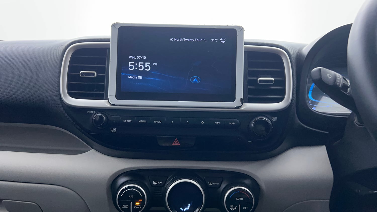 Used 2022 Hyundai Venue SX 1.2 Petrol Petrol Manual interior MUSIC SYSTEM & AC CONTROL VIEW