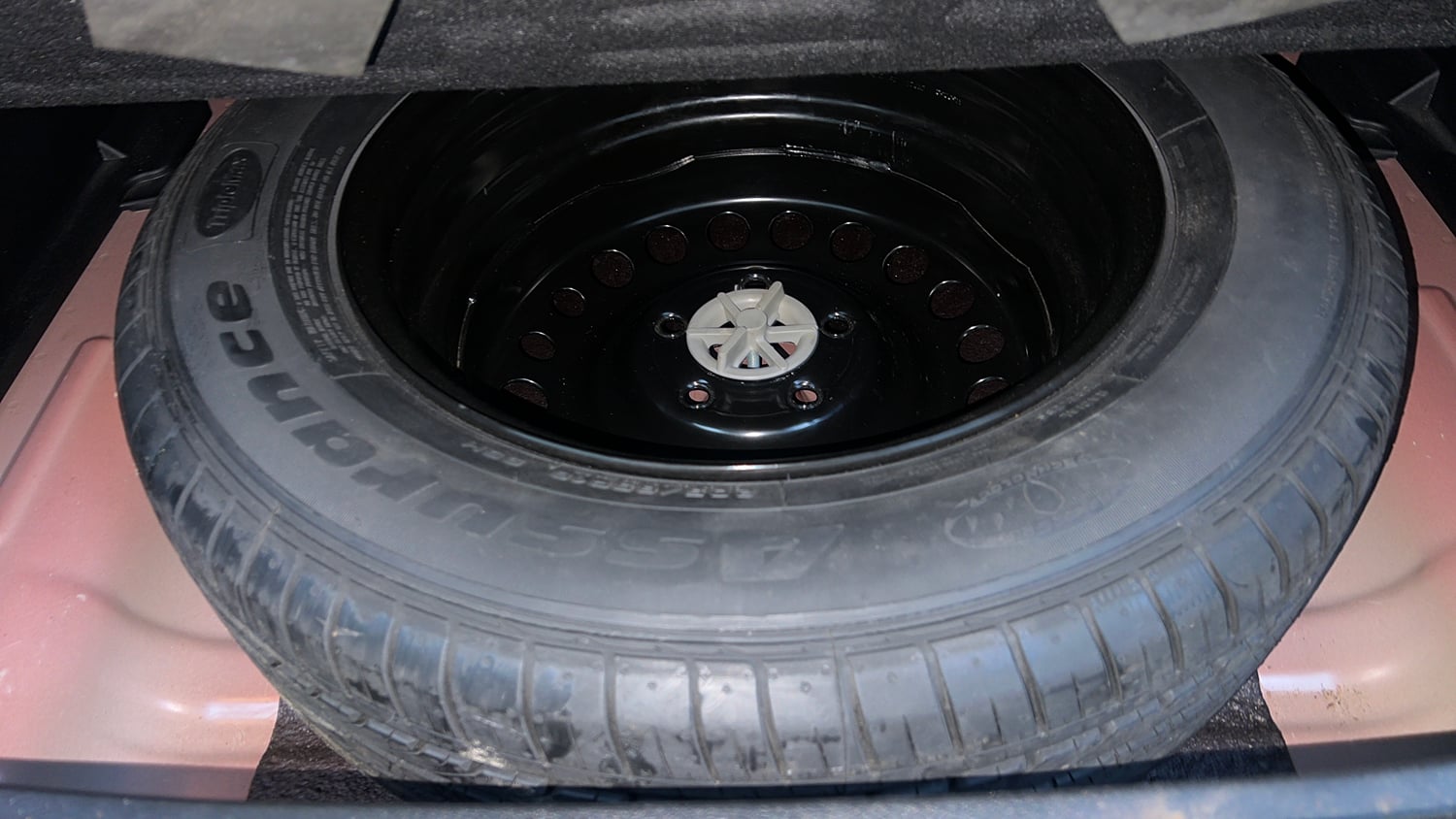 Used 2020 kia Seltos HTX IVT 1.5 Petrol Automatic tyres SPARE TYRE VIEW