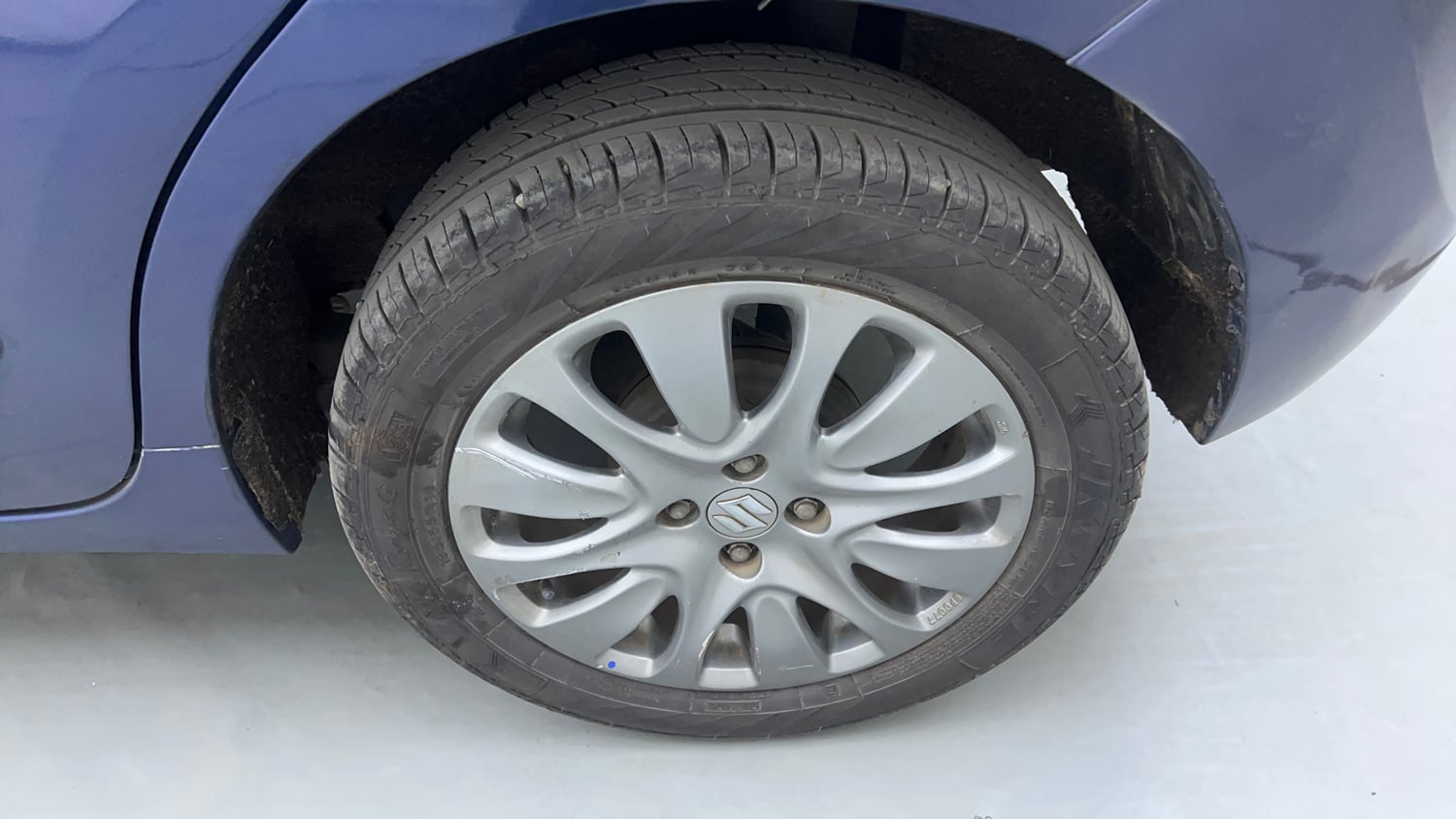 Used 2018 Maruti Suzuki Baleno Alpha 1.2 Petrol Manual tyres LEFT REAR TYRE RIM VIEW