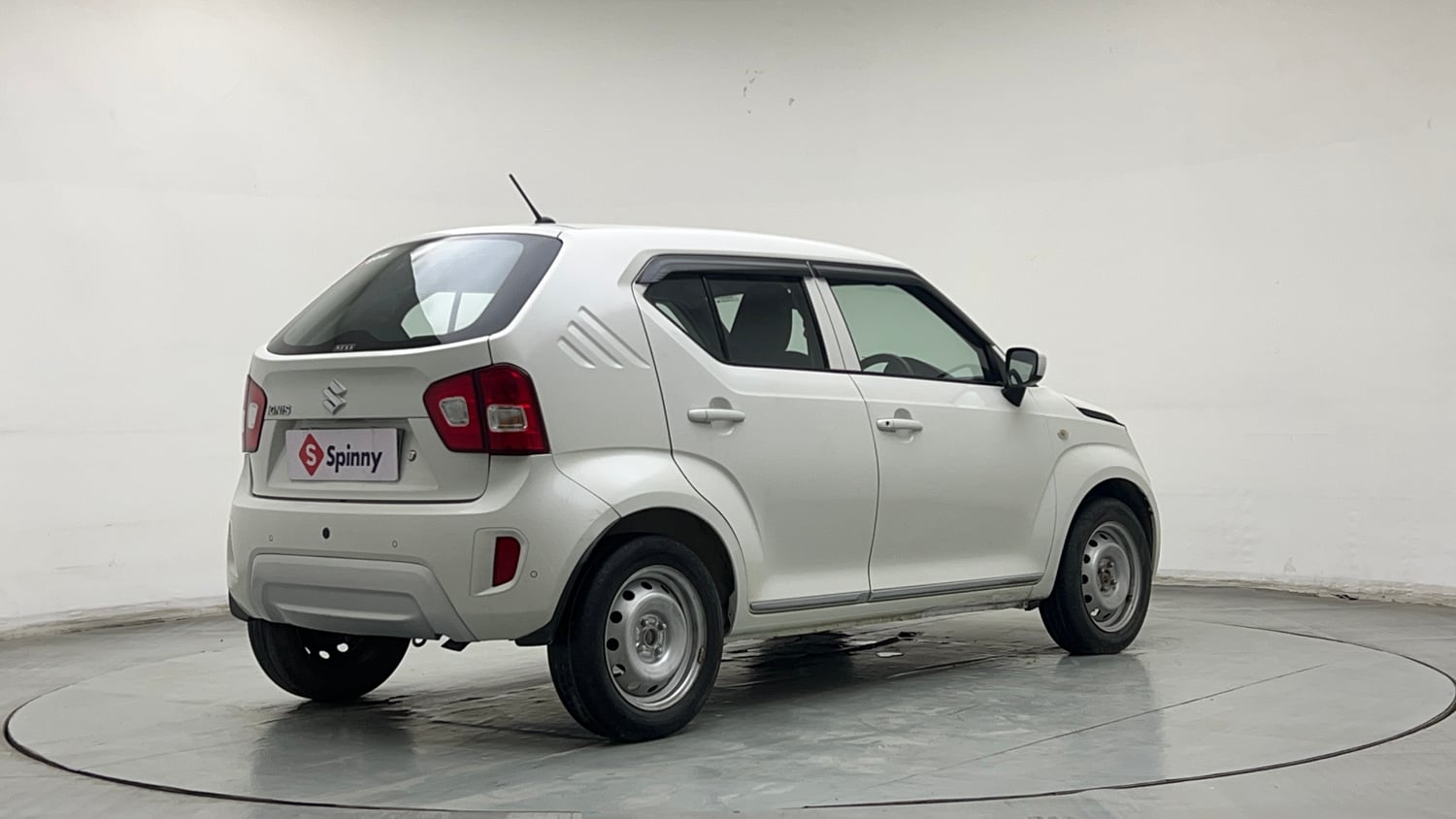 Used 2024 Maruti Suzuki Ignis Sigma 1.2 MT Petrol Manual exterior RIGHT REAR CORNER VIEW