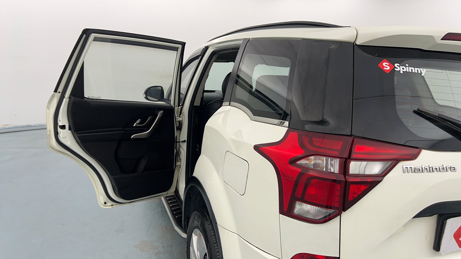 Used 2018 Mahindra XUV500 W7 AT Diesel Automatic interior LEFT REAR DOOR OPEN VIEW
