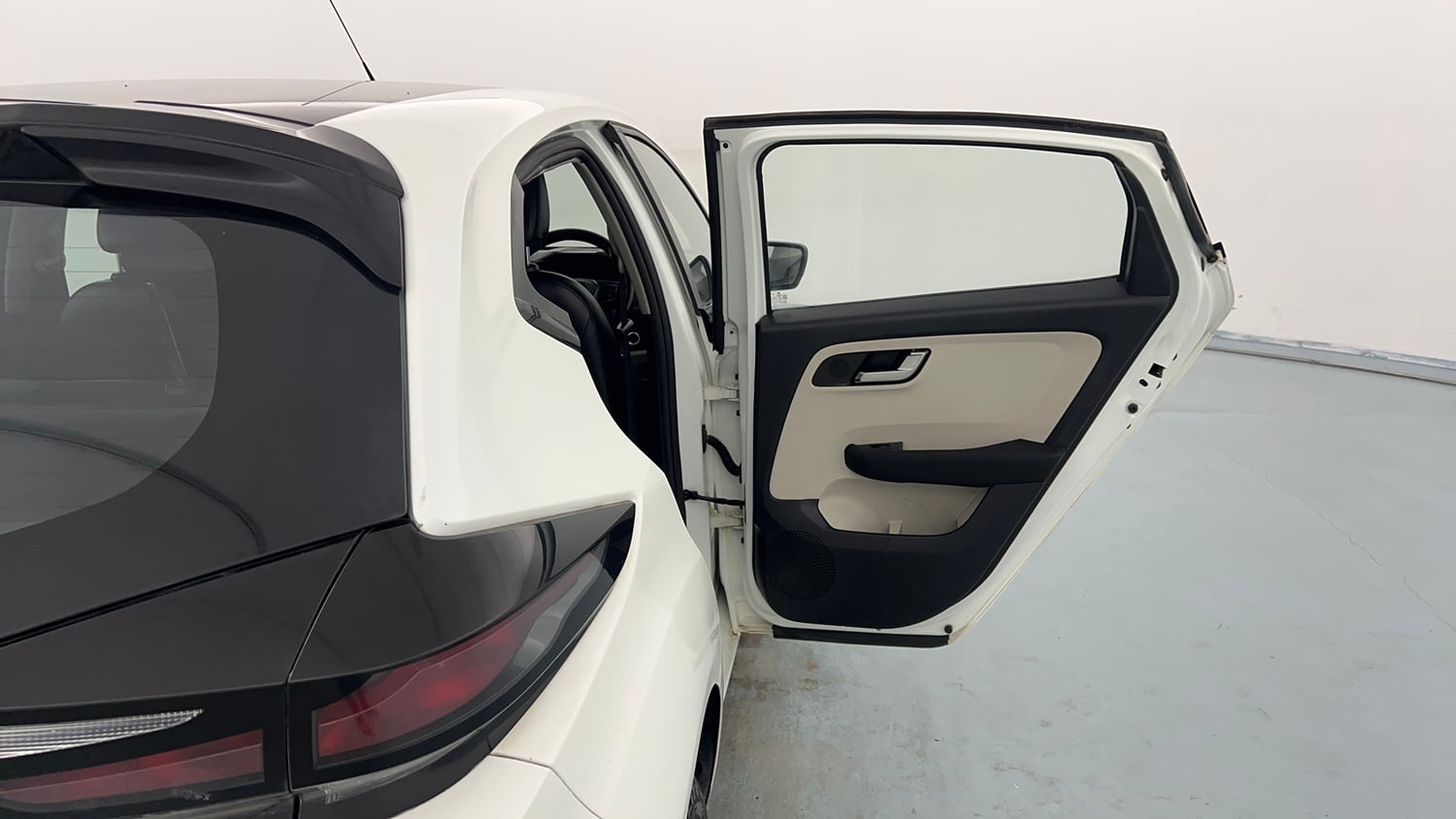 Used 2021 Tata Altroz XZ Plus i-Turbo Petrol Petrol Manual interior RIGHT REAR DOOR OPEN VIEW