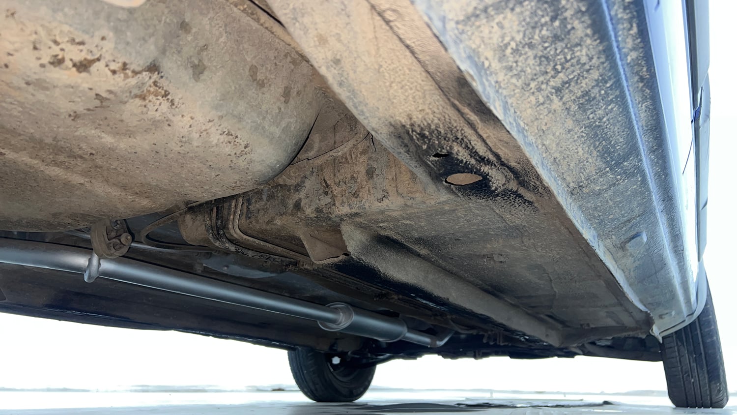 Used 2018 Renault Kwid CLIMBER 1.0 Petrol Manual extra REAR RIGHT UNDERBODY VIEW