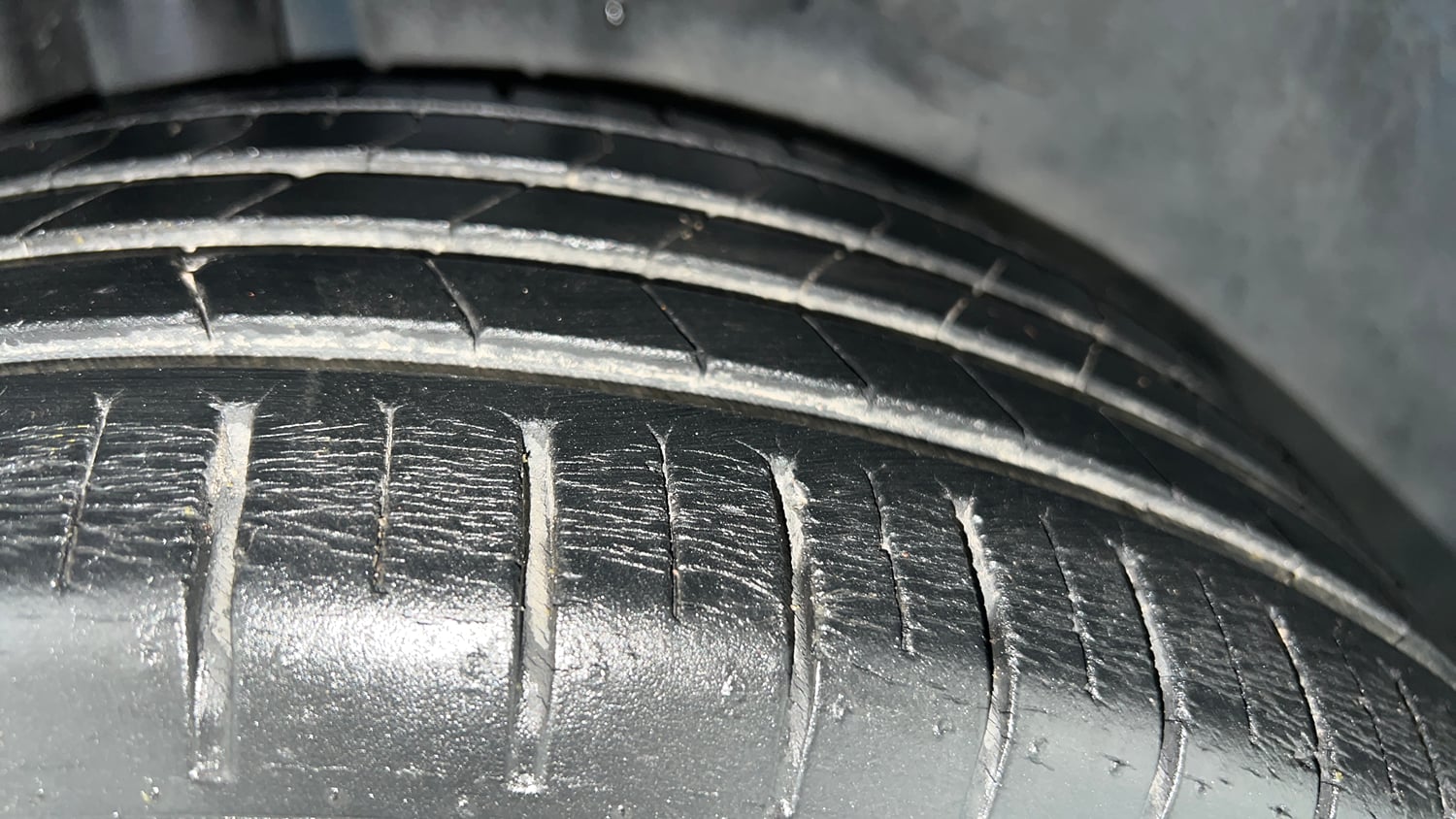 Used 2019 Maruti Suzuki Ciaz Alpha Hybrid 1.5 Petrol Manual tyres RIGHT REAR TYRE TREAD VIEW