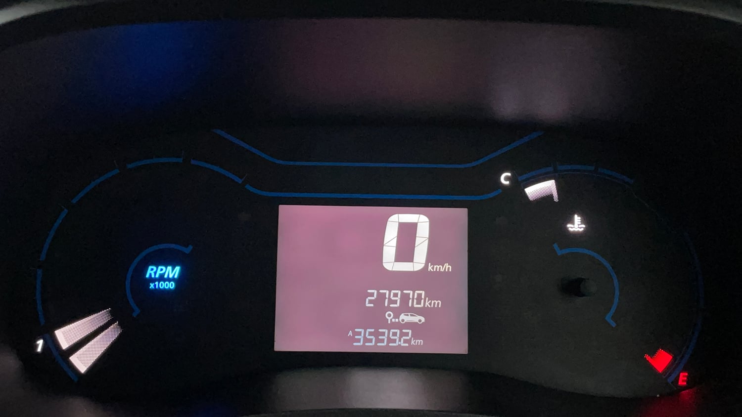 Used 2020 Renault Kwid RXT Petrol Manual interior CLUSTERMETER VIEW