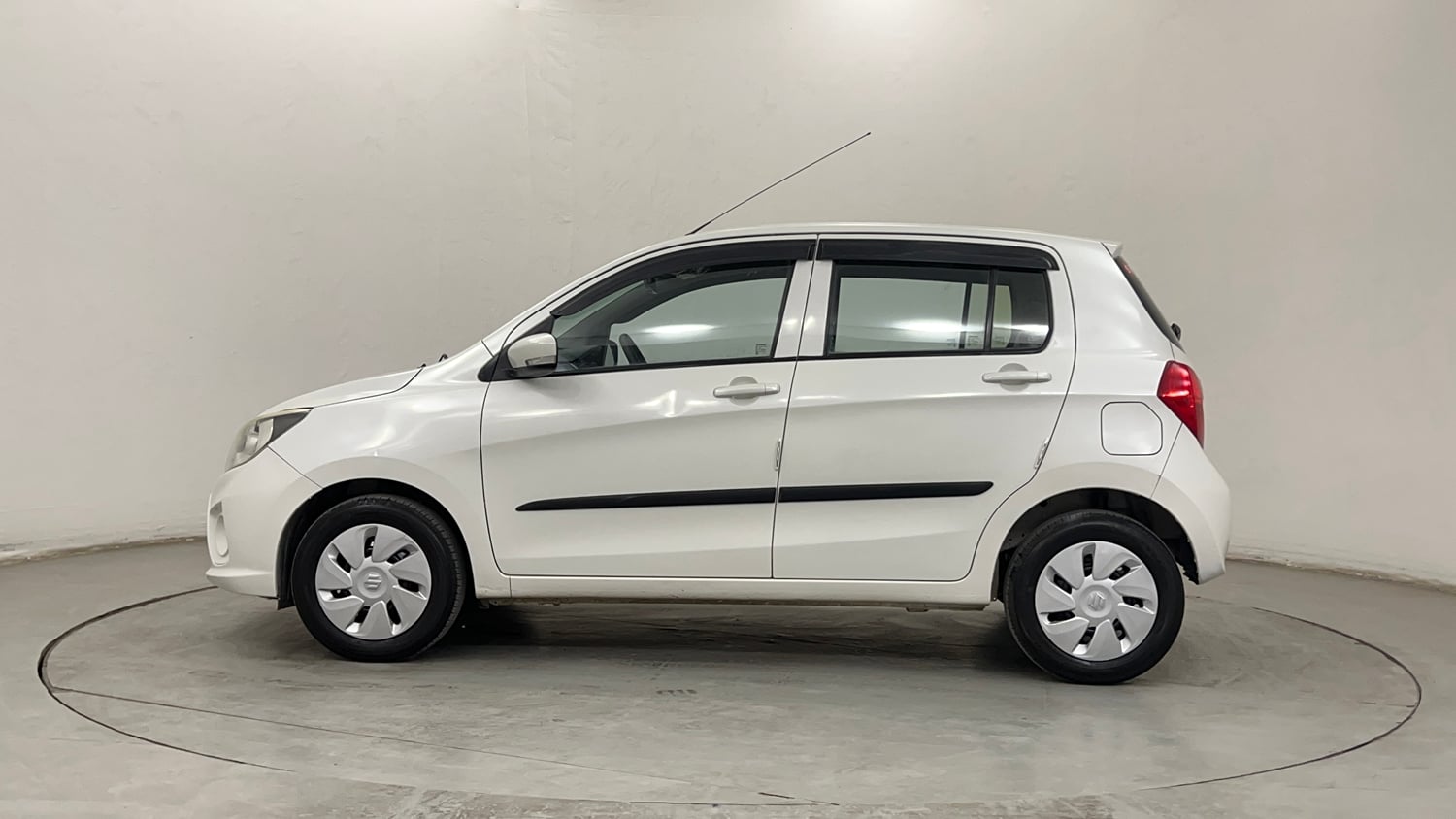 Used 2019 Maruti Suzuki Celerio ZXi AMT Petrol Automatic exterior LEFT SIDE VIEW