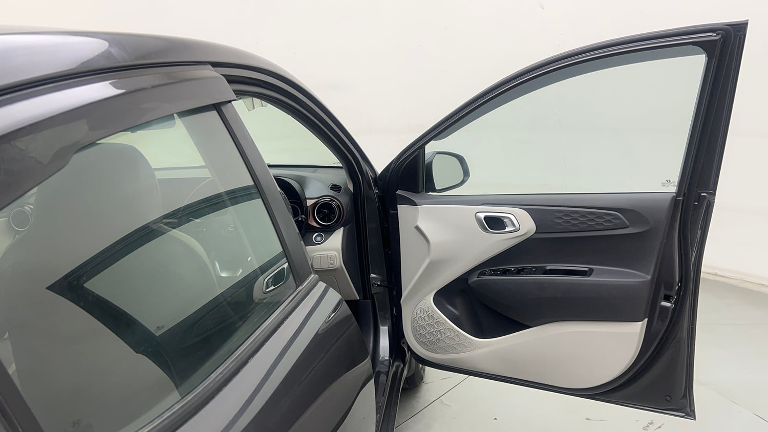 Used 2023 Hyundai Aura SX 1.2 Petrol Petrol Manual interior RIGHT FRONT DOOR OPEN VIEW