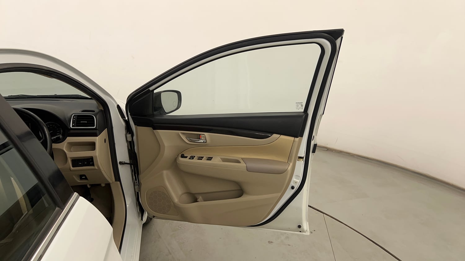 Used 2018 Maruti Suzuki Ciaz Delta 1.4 AT Petrol Automatic interior RIGHT FRONT DOOR OPEN VIEW